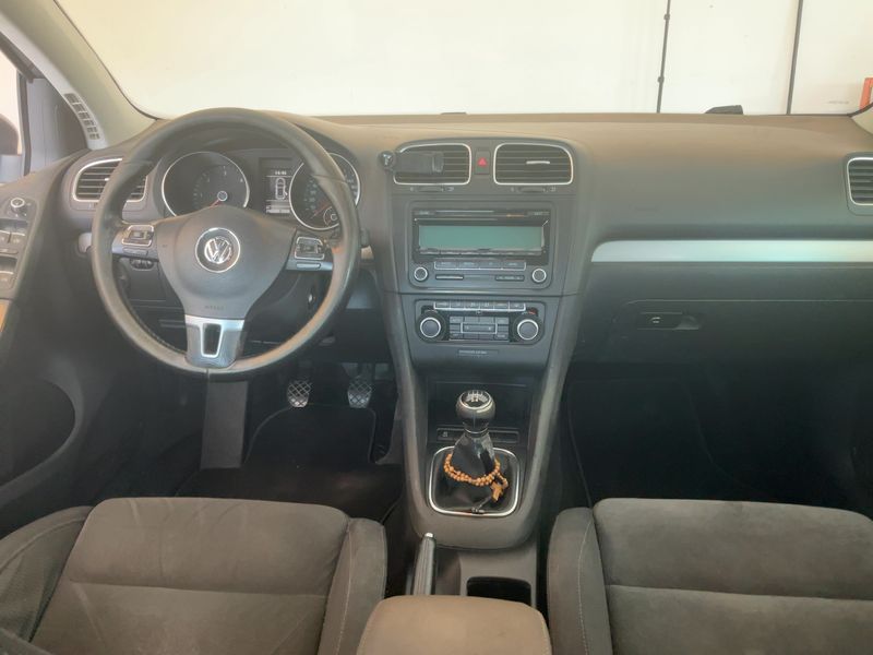 Volkswagen Golf VI 1.6 TDI Highline 2010