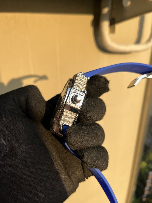 Часовник Hengbolong НАМАЛЕН!