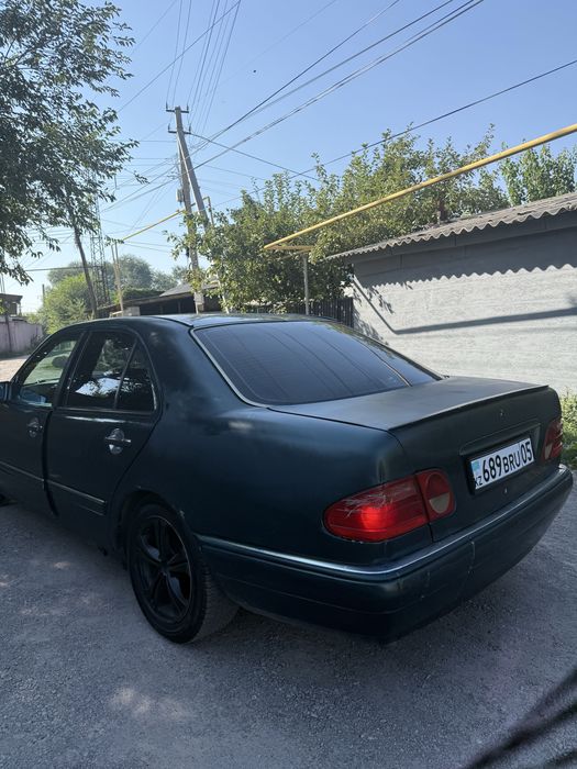 Mercedes W210 E230