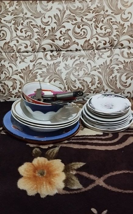 Продам посуду в хорошем состоянии