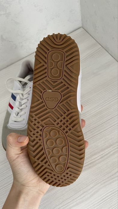 Кросовки для мальчиков кеды сороконожки бутсы