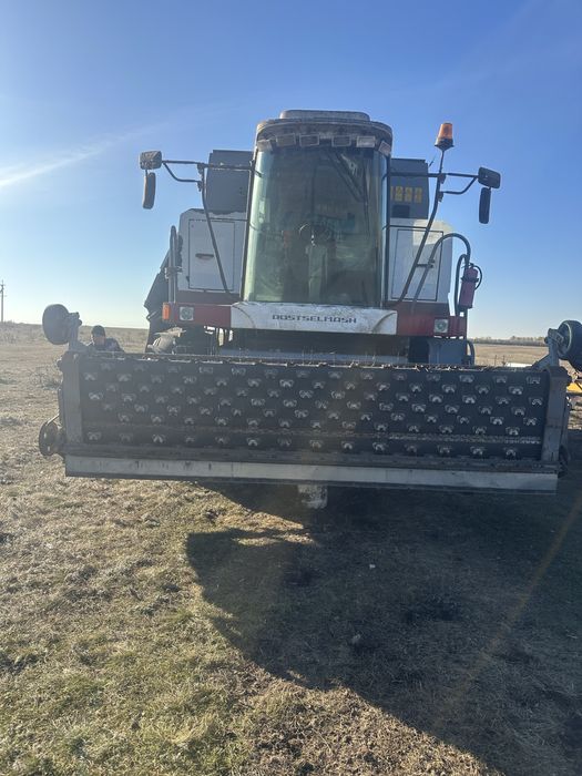Продам Комбайн Акрос 530
