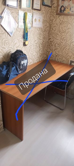 Продаётся офисные мебели срочно