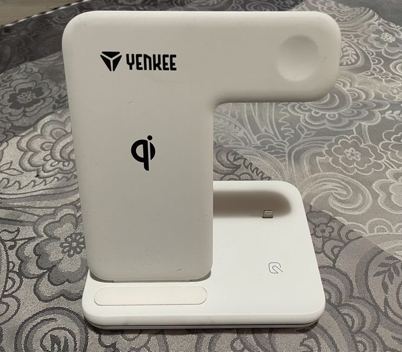 Безжично зарядно YENKEE YAC 5300WH