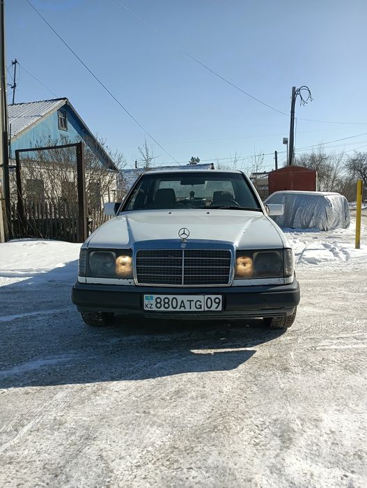 Mercedes 124 2.3
