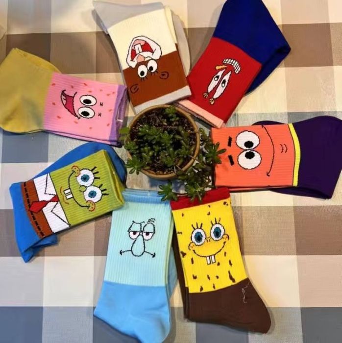 Носки с весёлыми рисунками