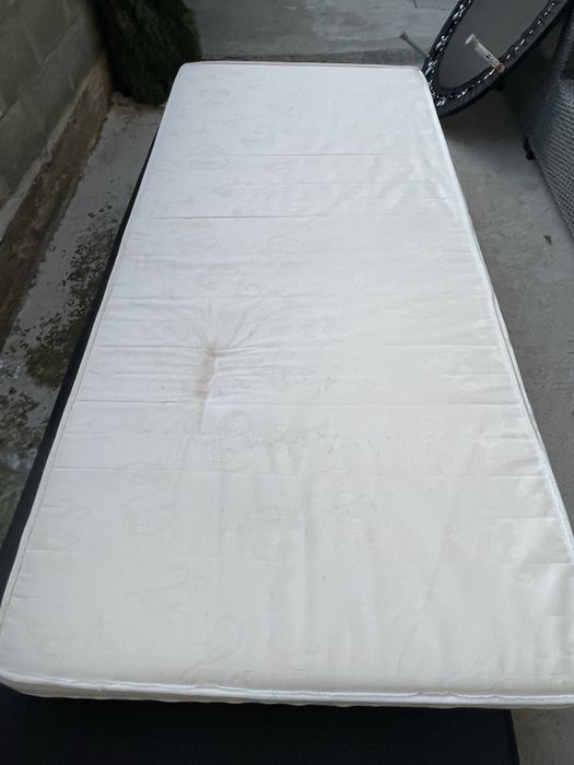 Легло с матрак 90/200см