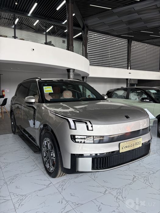 Lynk & co 900 gibrid