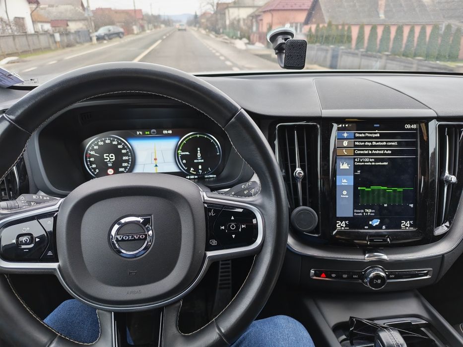 VOLVO XC 60 Diesel 4x4 B4 RAR efectuat R Design Shadow Line