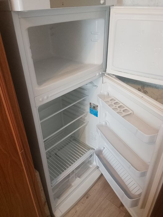 Холодильник индезит