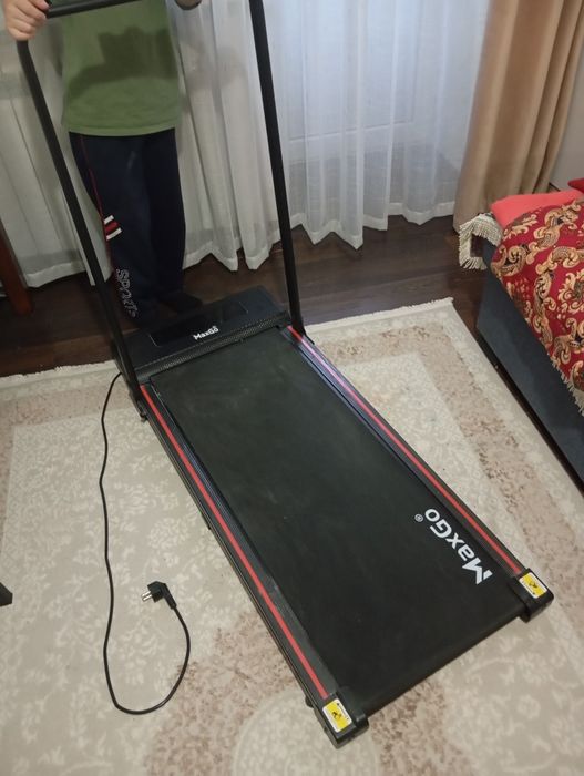 Продам беговую дорожку