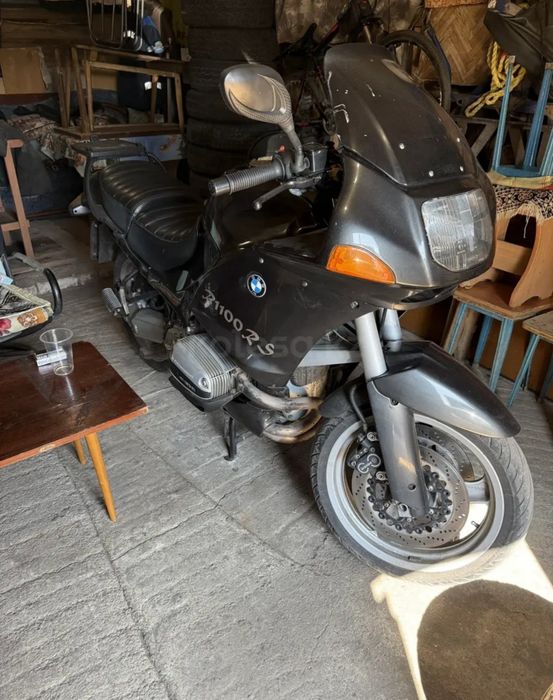 Продам мотоцикл BMW R1100RS