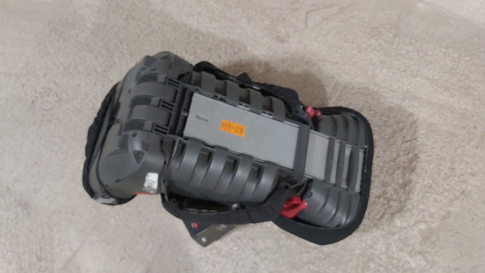 Столче за кола Britax за ученици, 10-12 години (до 36кг)