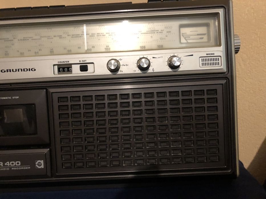 GRUNDIG RR 400 , radiocasetofon