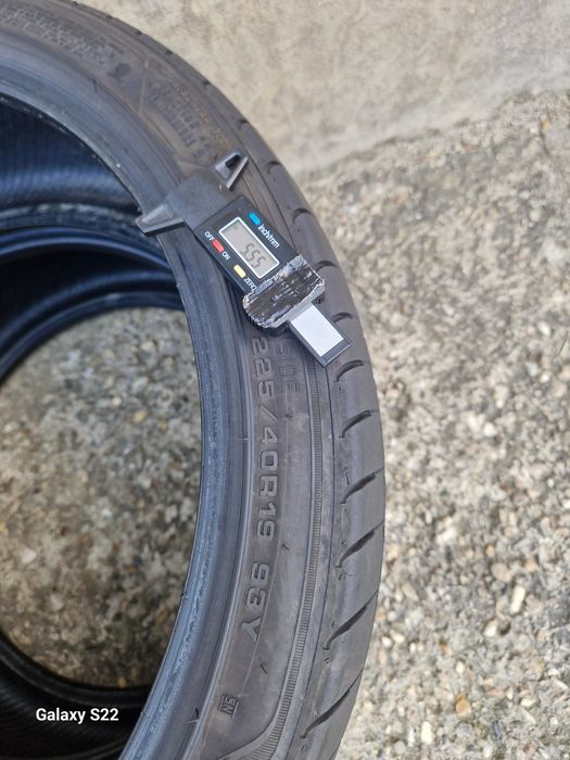 2anvelope vara 225 40 19 Good Year 2020