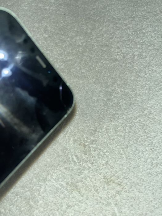 iPhone 12 на 128/4гб