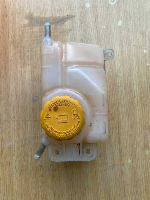 Расширительный бачок Nexia 3 Ravon