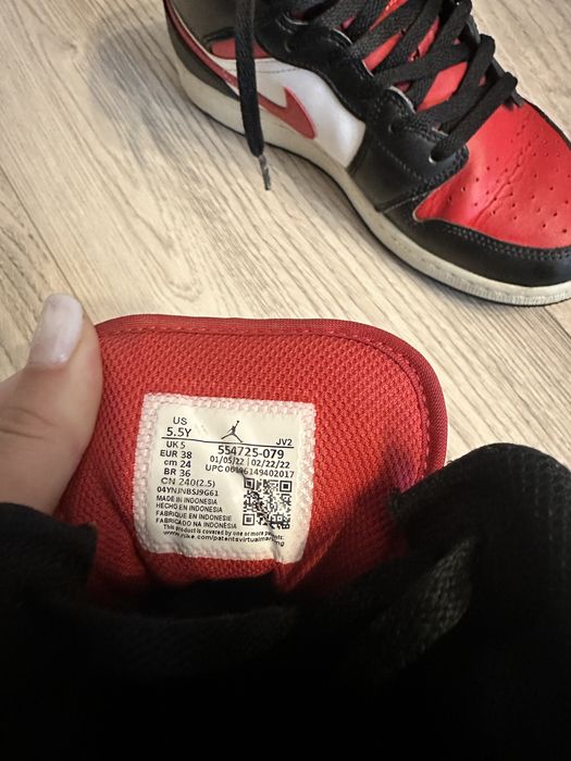 Adidasi Jordan AIR 1 Mid