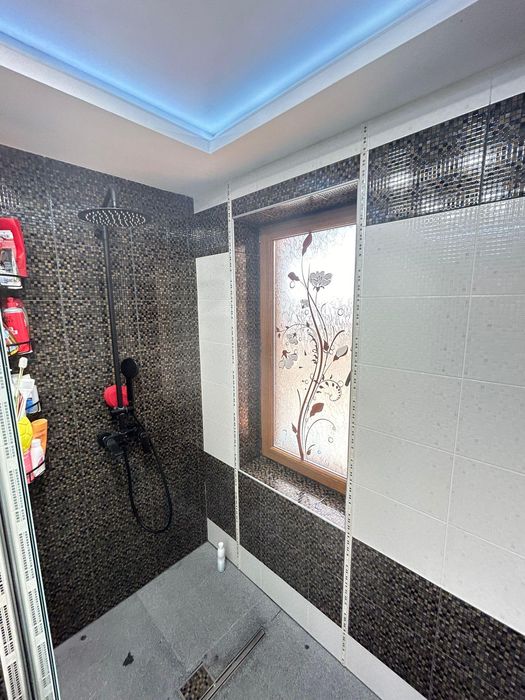 Продава се Тристаен апартамент в Бургас, Сарафово - 165 кв.м за 1376 €/кв.м - Снимка #9