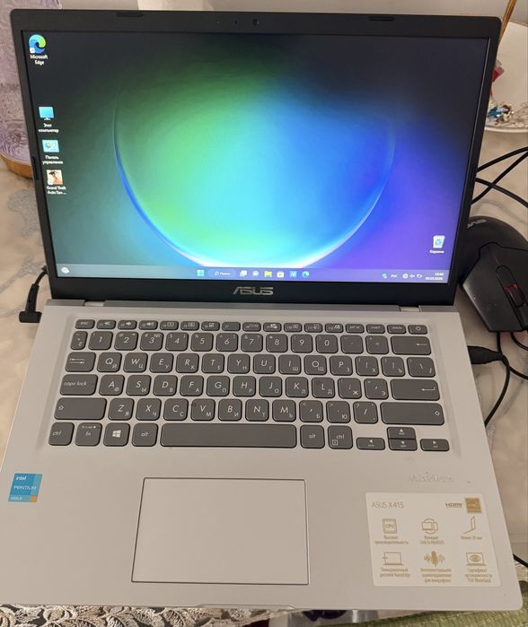 Продам новый Asus Ноутбок !