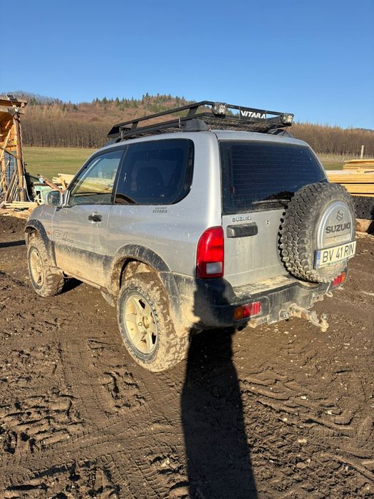 Vînd Suzuki grand vitara 1.6 benzina