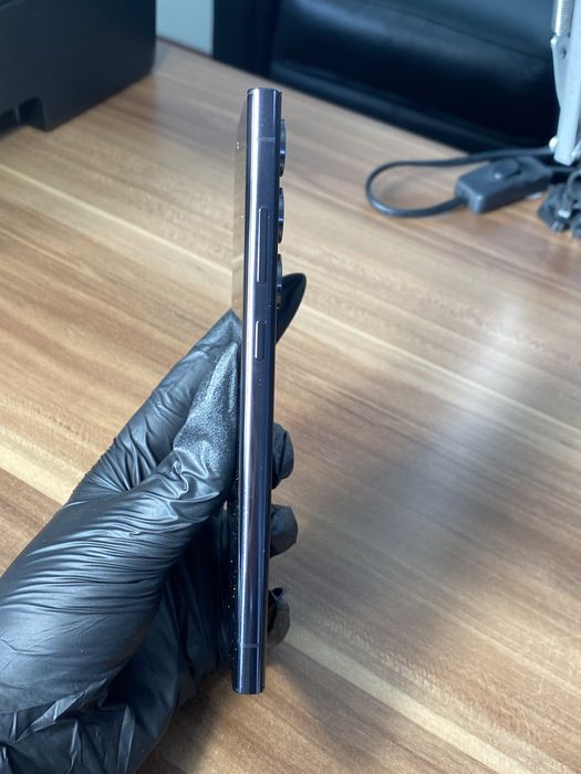 Samsung Galaxy s23 ultra • 256 GB • Phantom Black