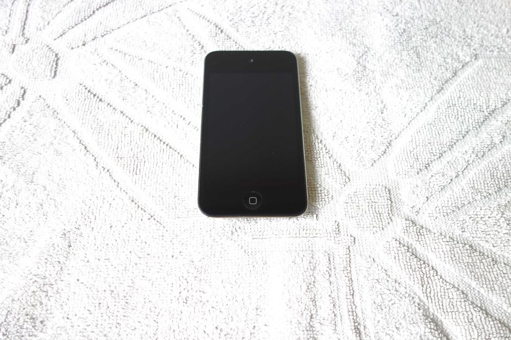 Apple iPod A1367 touch