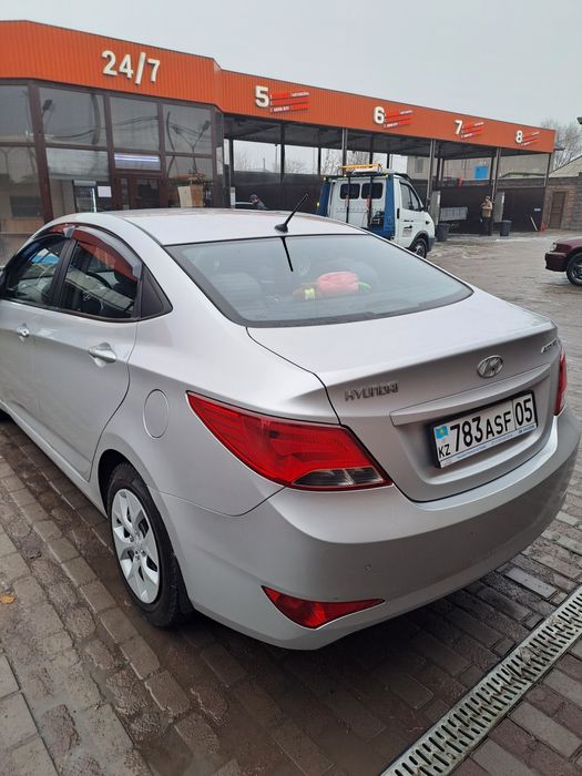 Хюндай акцент продам.