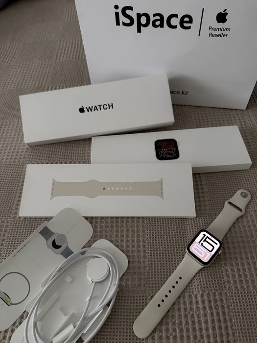 продам новые Apple Watch SE