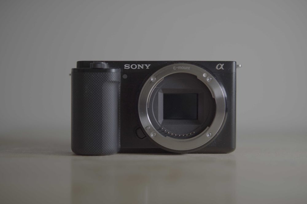 Sony ZV-E10 + Sony 50mm f1.8 OSS