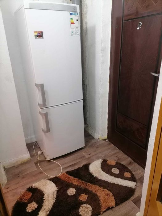 Vând garsonieră cu mici îmbunătățiri