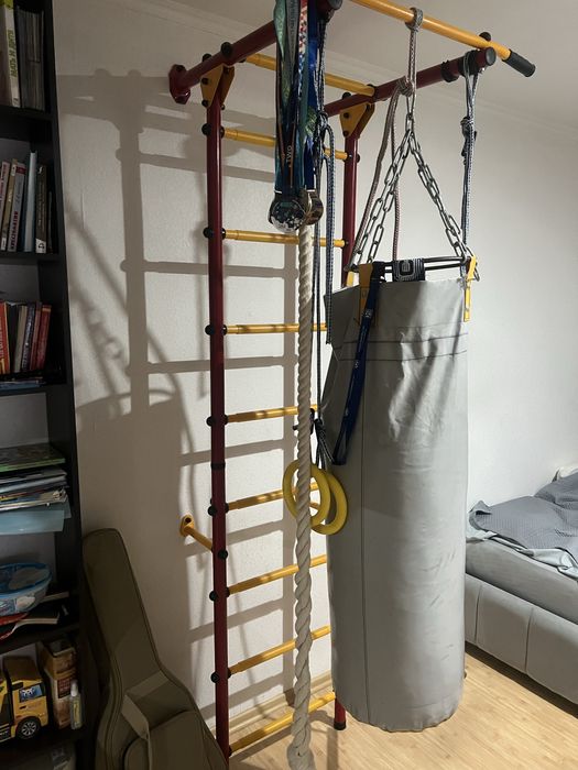 Продам детскую шведскую стенку