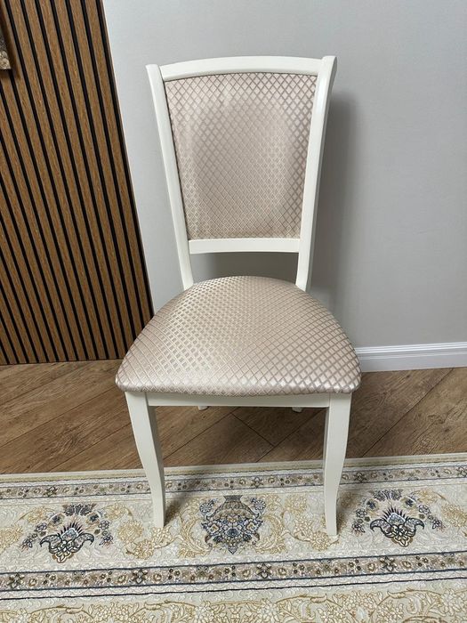 Стулья для гостинной