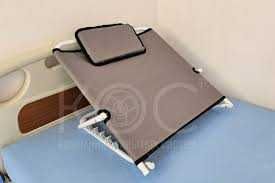 Опора под спину на кровать