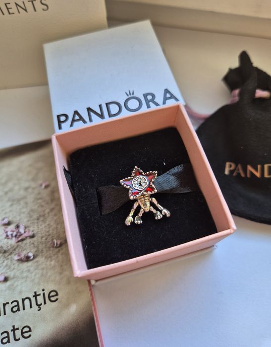 Charm Stranger Things Demogorgonul RUN Argint S925