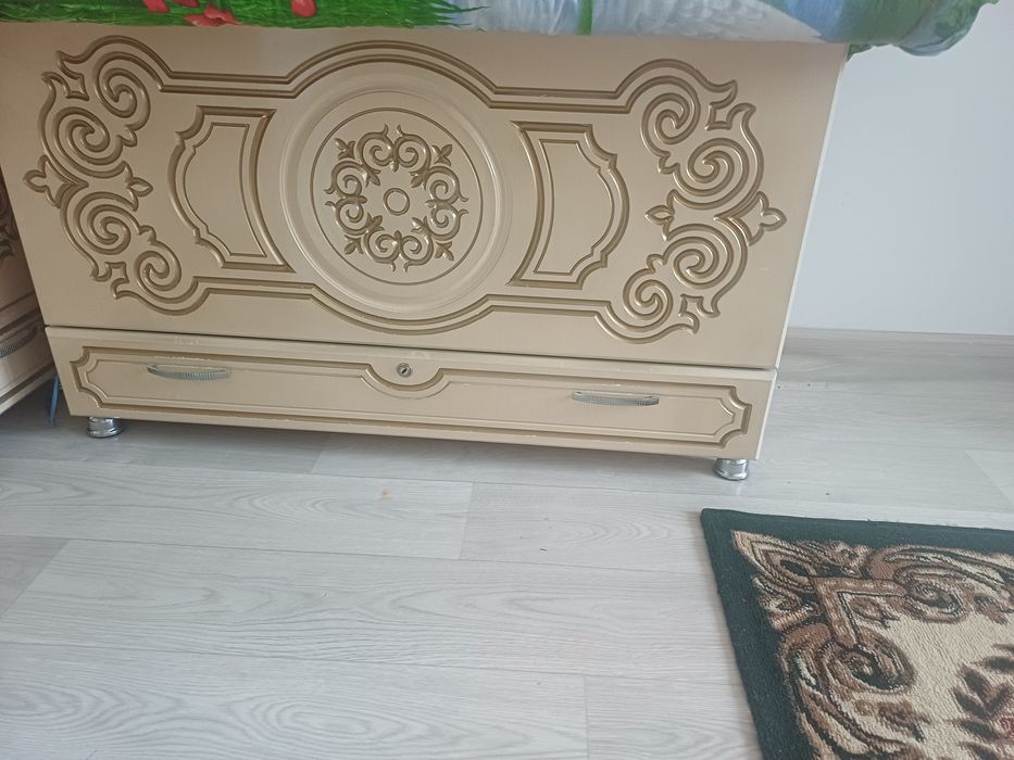 Сандық сатылады үлкен
