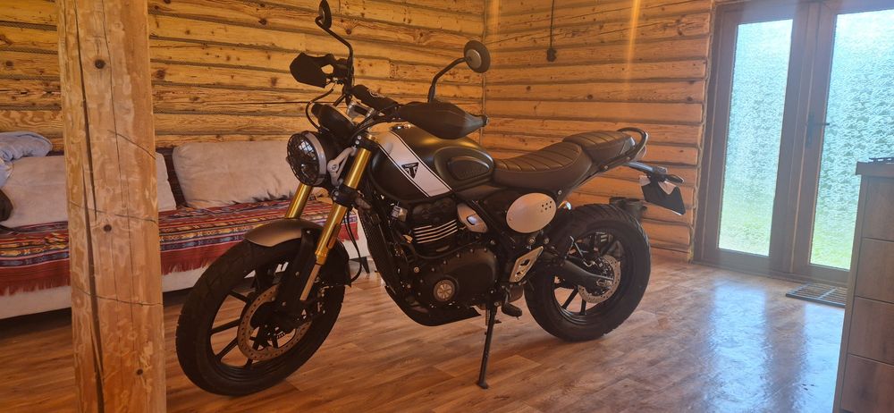 Triumph Scrambler 400 X