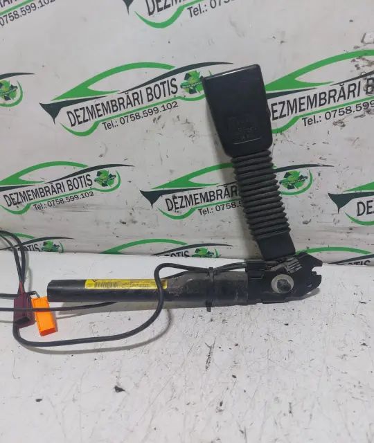 Capsa centura scaun stanga fata stanga Ford Focus 2008