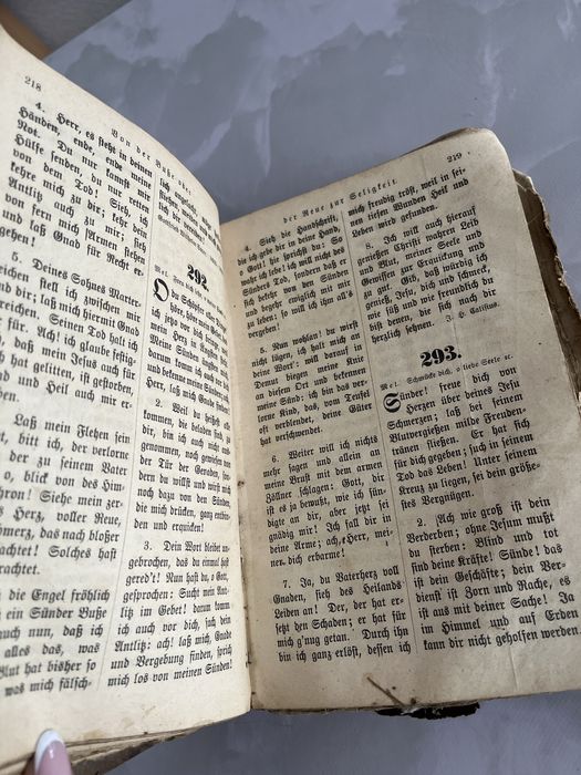 Продам библию на немецком 1910 года