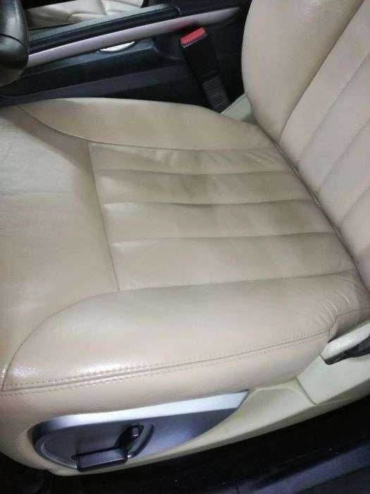 Spray vopsea pentru piele bej,negru,alb,gri,fotolii.etc