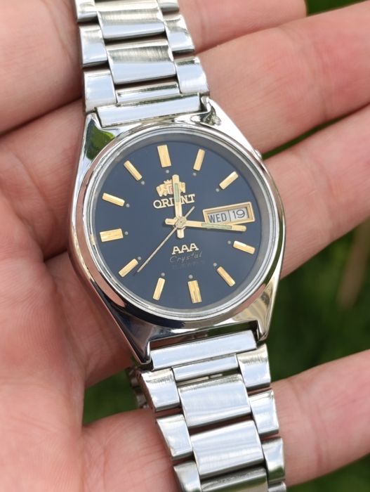 Orient соат сотилади