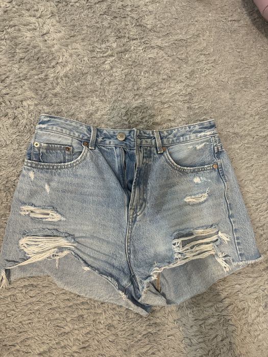 Дамски къси панталони Stradivarius