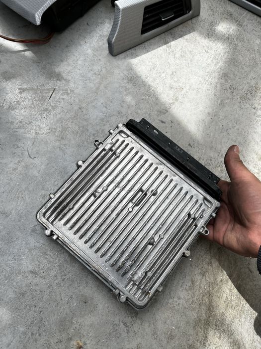 Компютър бмв е90 320д 184кс н47