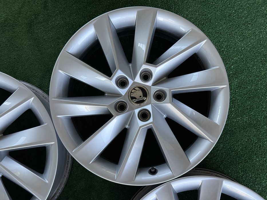 4бр. ОТЛИЧНИ 17” ОРИГИНАЛНИ Джанти 5х112 *STRATOS* за -SKODA Superb/AUDI/SEAT/VW/Vag- 7.0Jx17H2, ET40