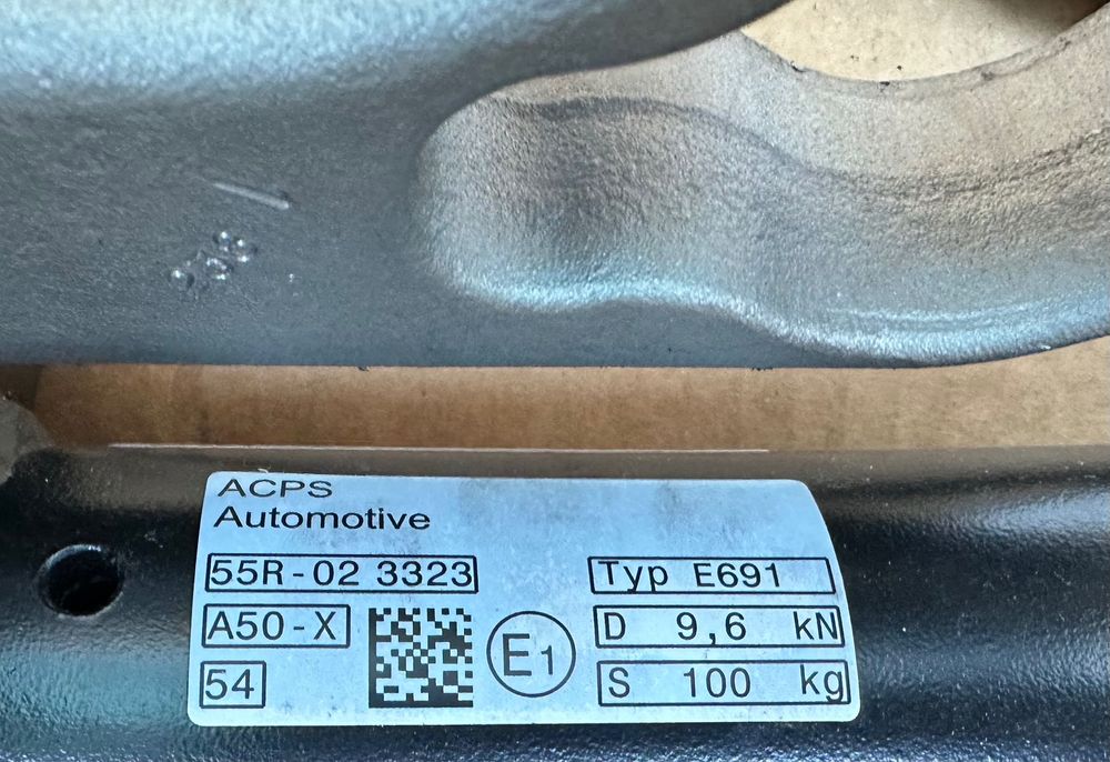 Теглич ел.тегличи за Волво Volvo EX30,нов