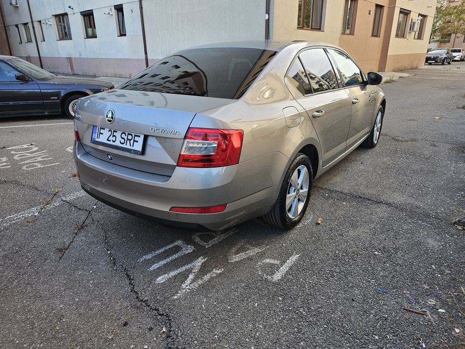 SKODA Octavia 2015 — imagine 3