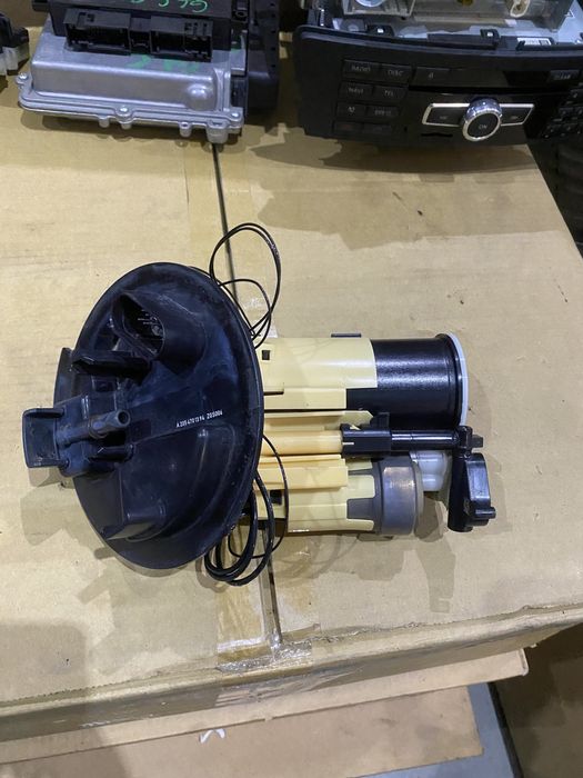 Pompa benzina Mercedes C class W205 A2054701394