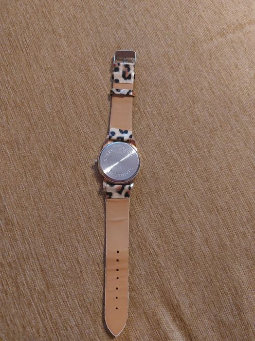 Часовник с вътрешен циферблат 3 см