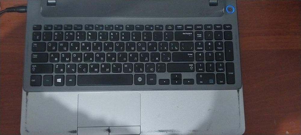 Ноутбук сатылады