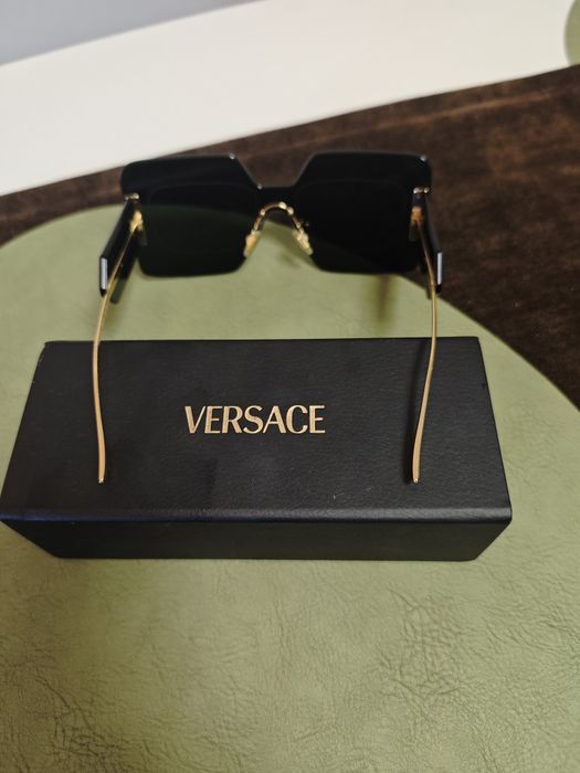 Слънчеви очила Versace